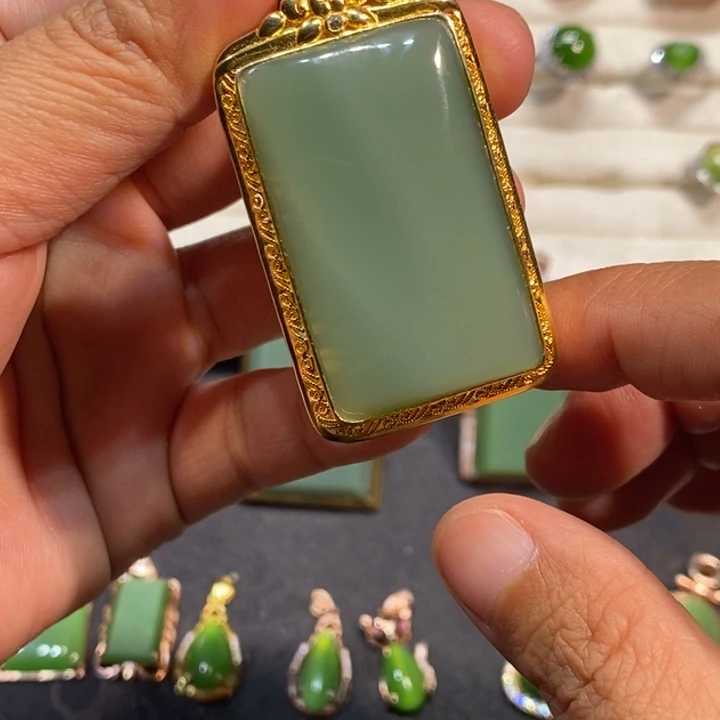 和田玉（碧玉）银S925镶嵌颈饰