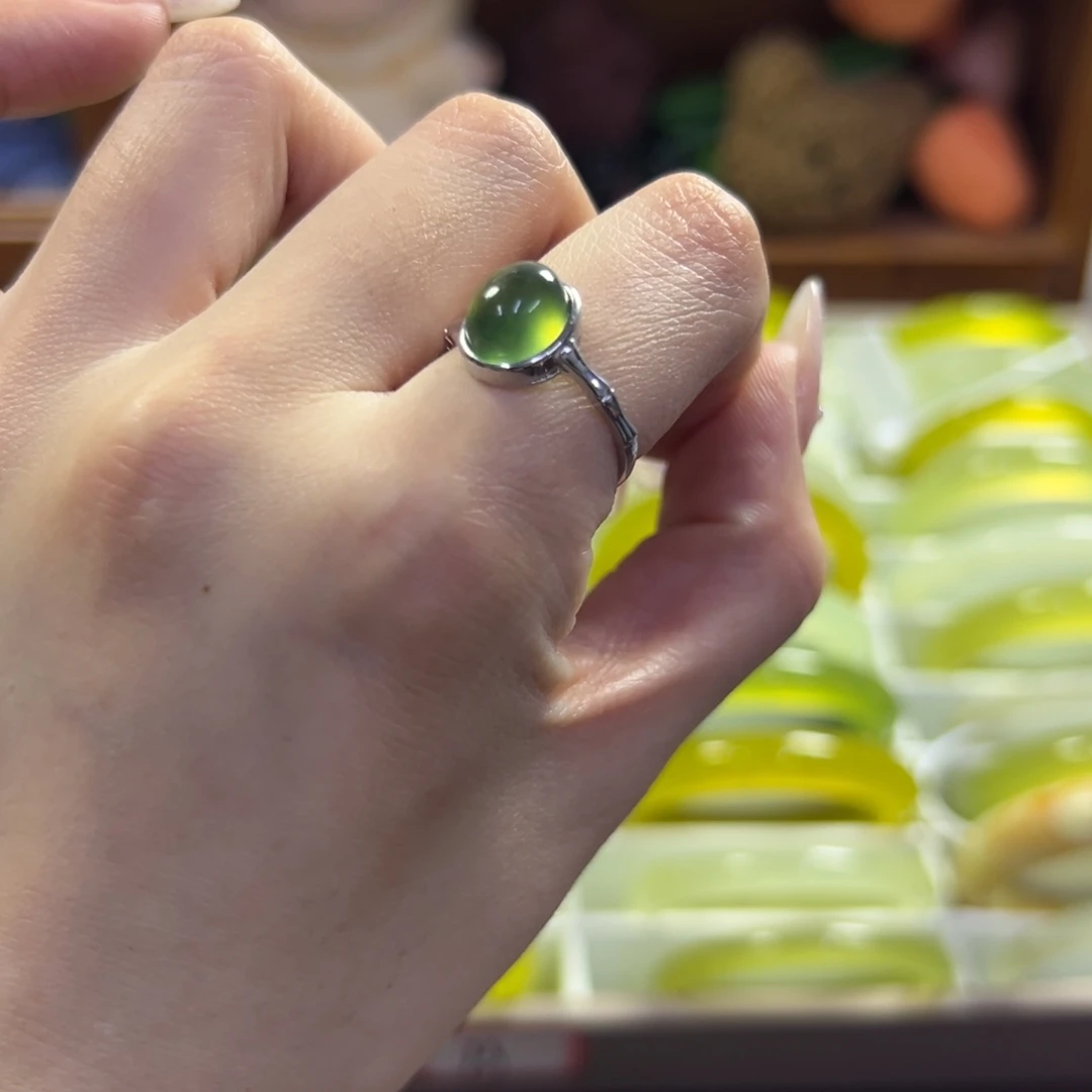 蛇纹石玉未镶嵌手镯543