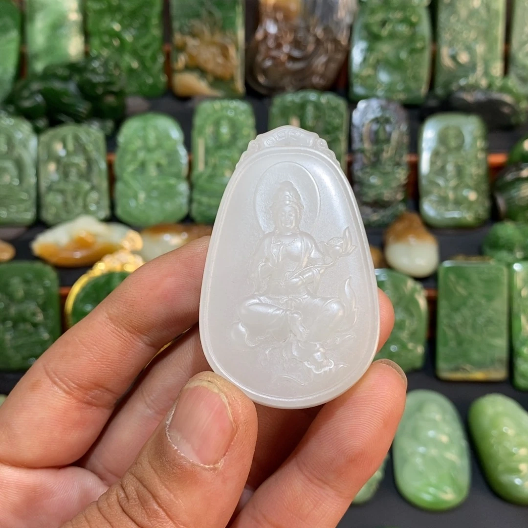 和田玉颈饰未镶嵌