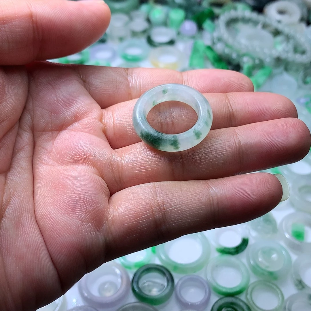 定制翡翠未镶嵌浮*