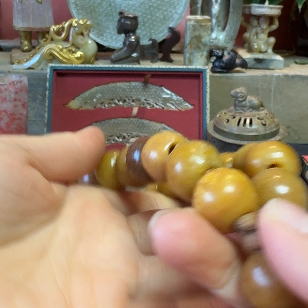 用***8和田玉未镶嵌挂件