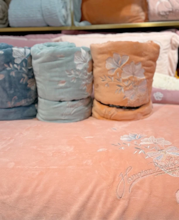 年货店里引流款绒四件套