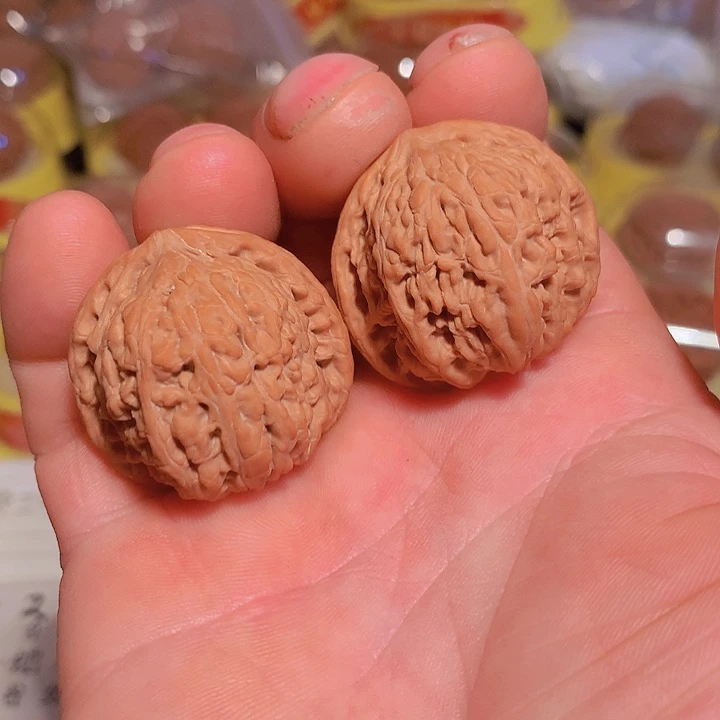 文玩核桃吊坠红玛瑙35