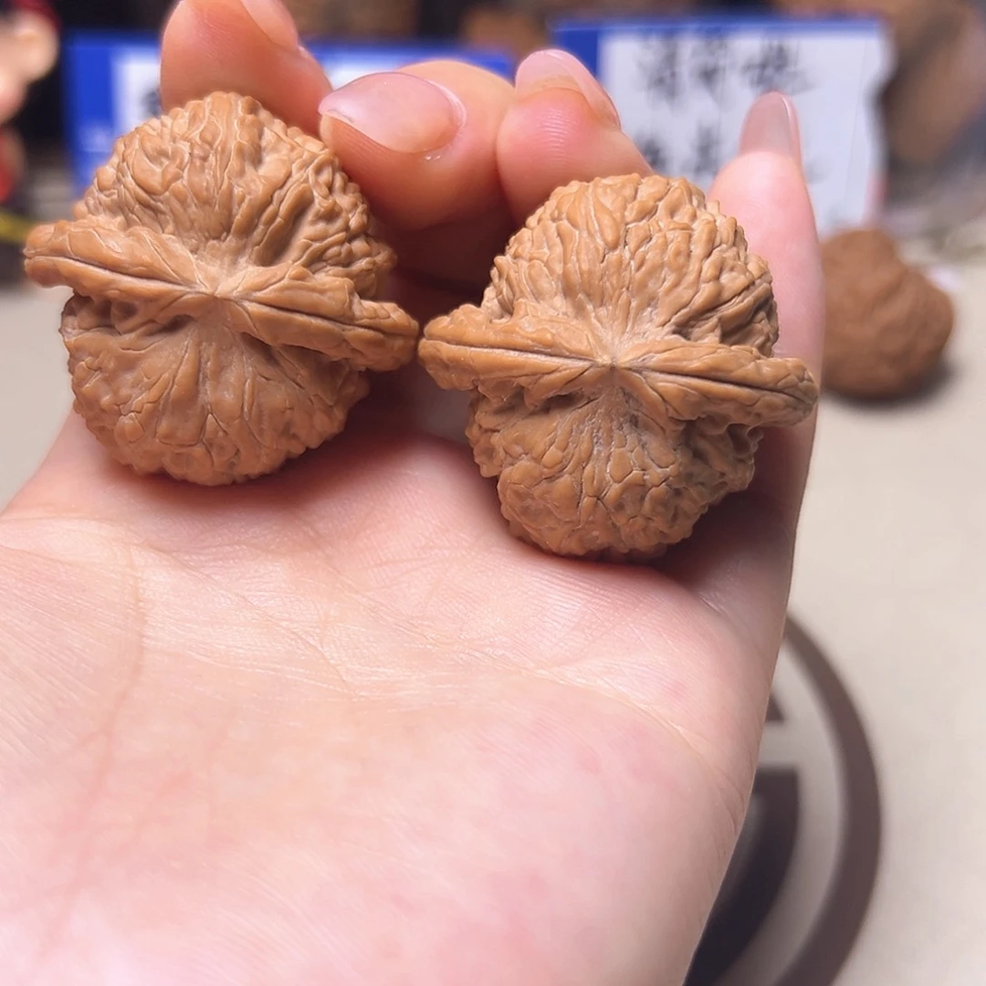 文玩核桃把件38白狮子全