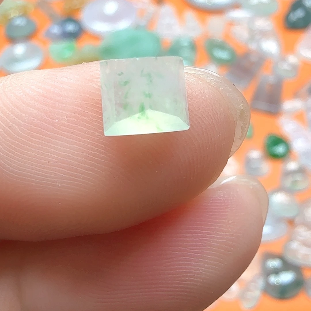 定制翡翠未镶嵌翡翠