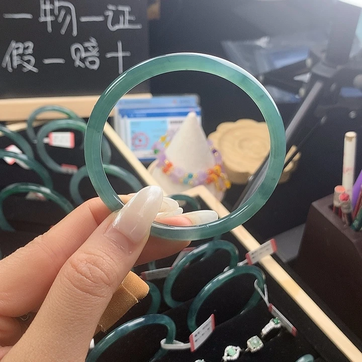 翡翠手镯未镶嵌༄****57圈口