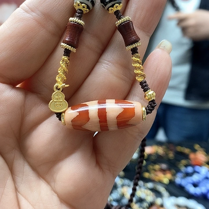 合金颈饰玛瑙/玉髓