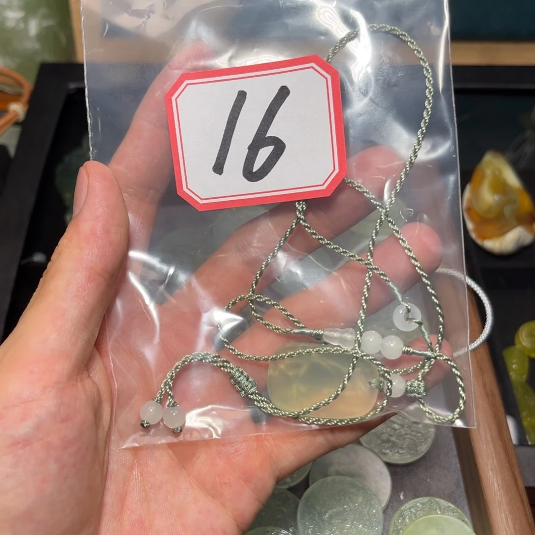 蛇纹石玉合金颈饰