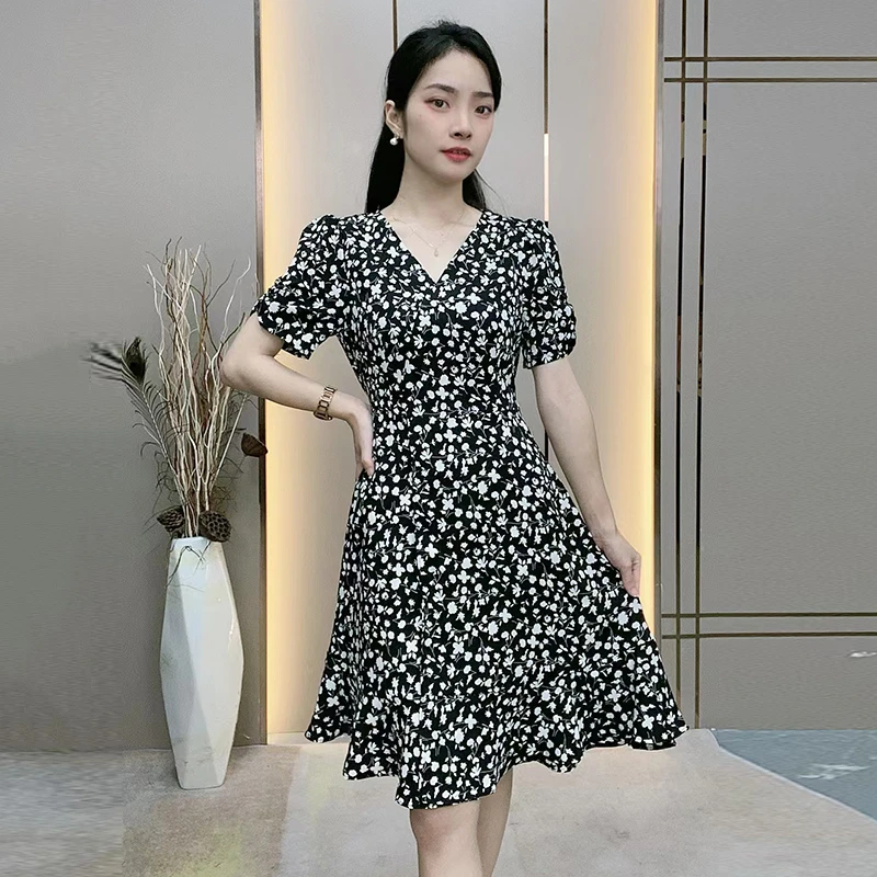 小个子女碎花连衣裙高档春夏中长裙显瘦时尚气质裙中长款夏季新款