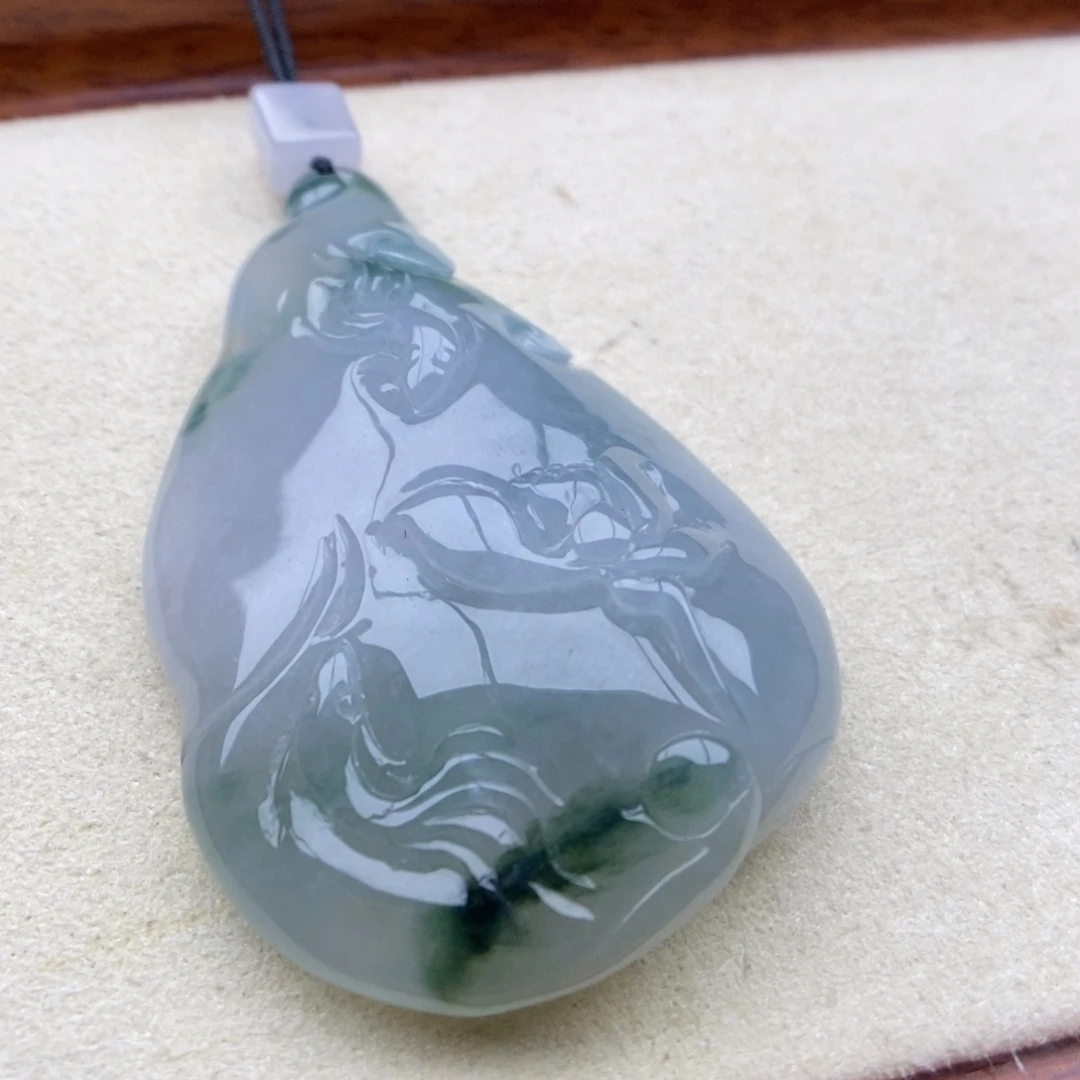 翡翠未镶嵌颈饰吊坠24