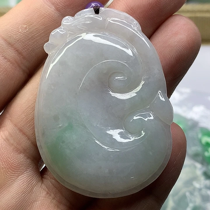 翡翠未镶嵌吊坠(赠链)