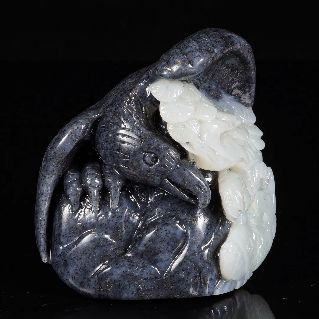 LOT.013和田玉巧雕大鹏展翅/X1711