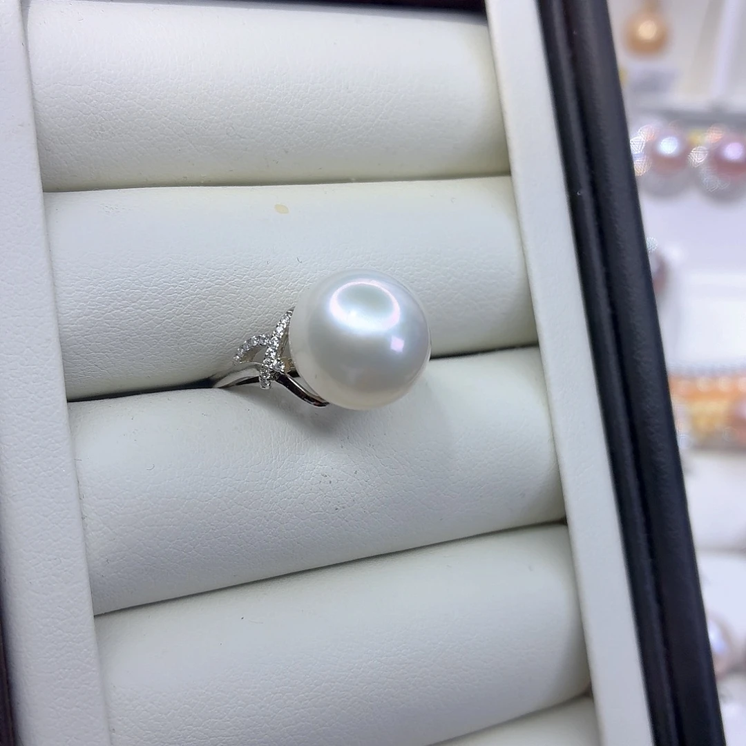 用***7银S925镶嵌淡水珍珠戒指F