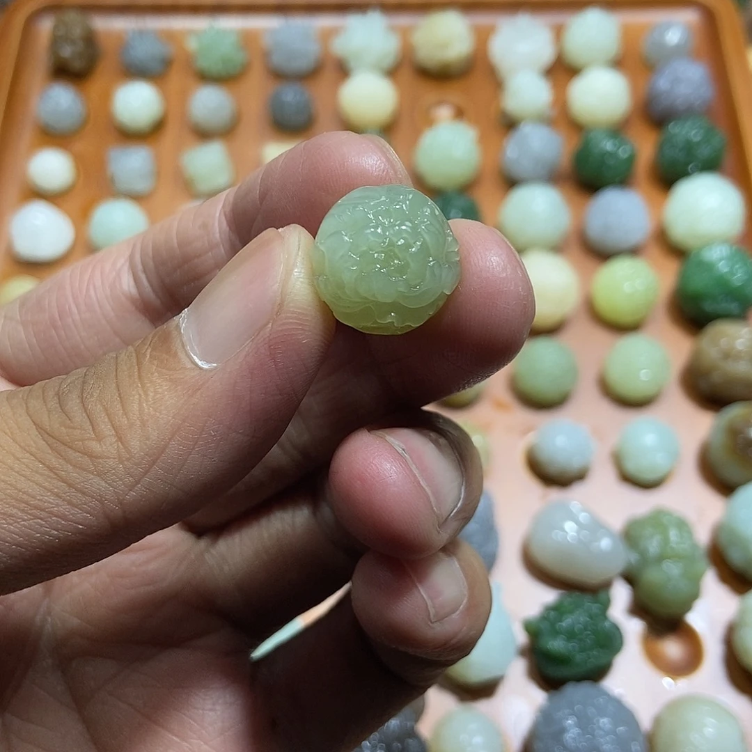颈饰未镶嵌和田玉定制
