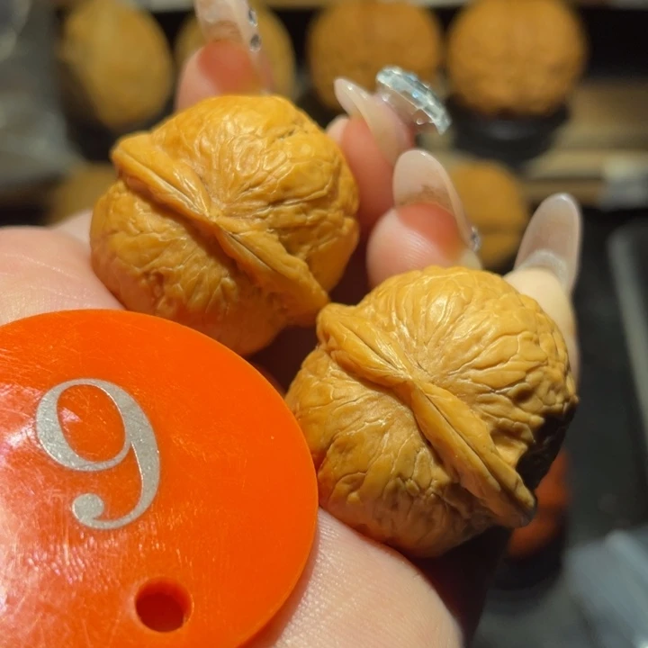铃铛31尺寸核桃。
