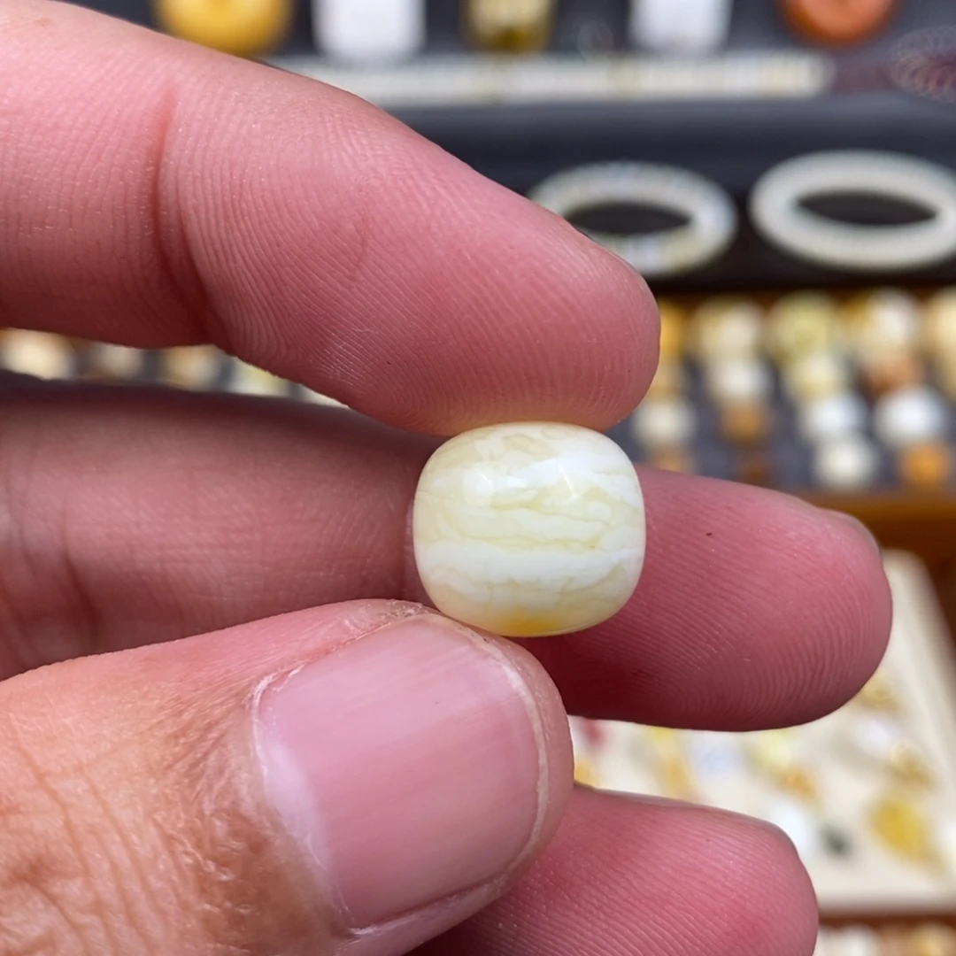 裸石蜜蜡未镶嵌配饰尺寸12.9