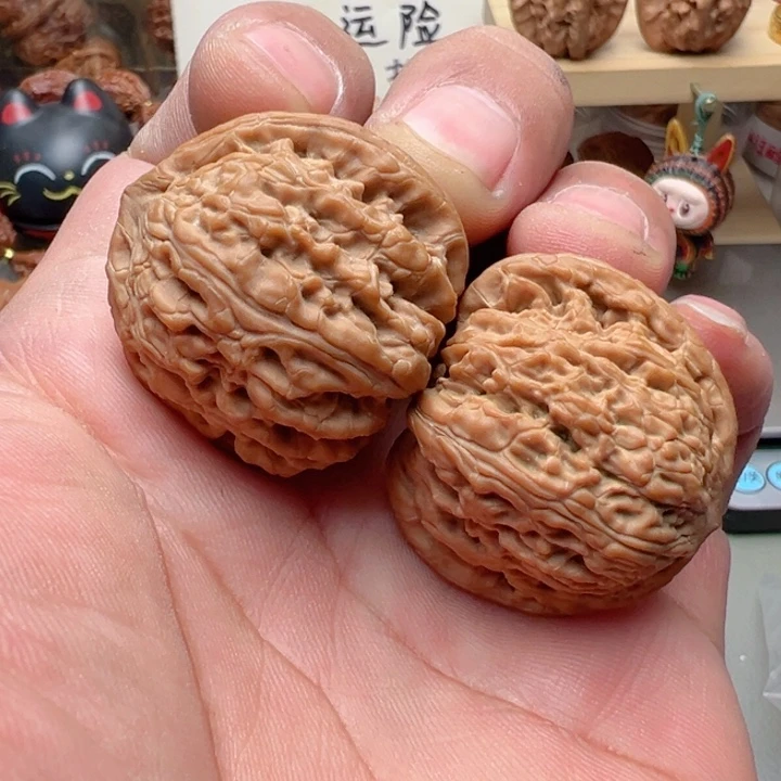 文玩核桃吊坠35尺全品密纹红玛瑙