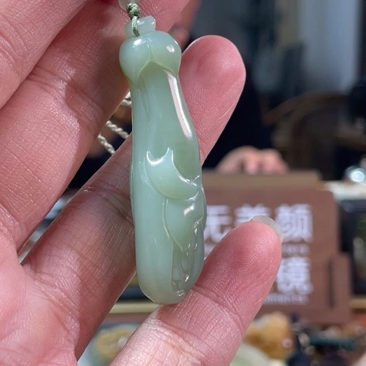 颈饰未镶嵌和田玉爱*琴