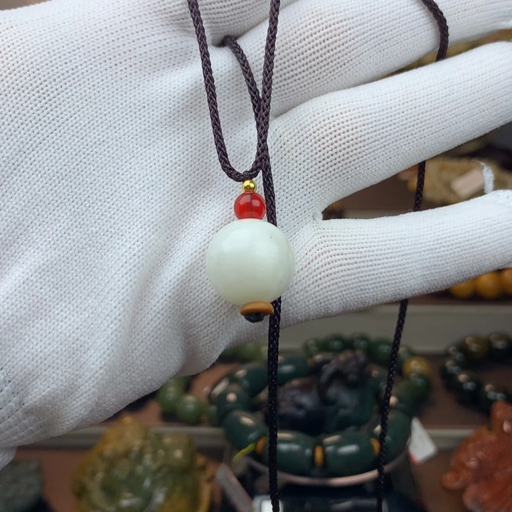 岫岩河磨玉（透闪石质玉）未镶嵌摆件