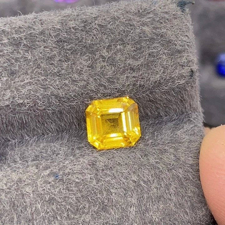 裸石蓝宝石2.12克拉老烧金丝雀吉尔德证书