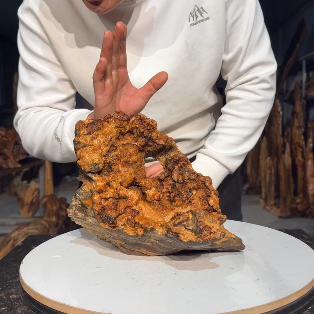 A***间木佳友琥珀木摆件2