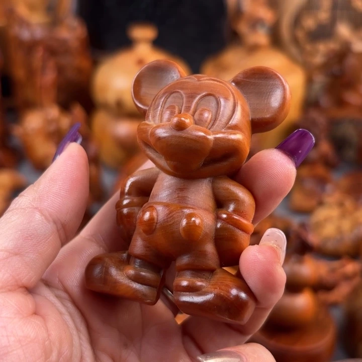 大***啡太行崖柏手把件的设计和制作