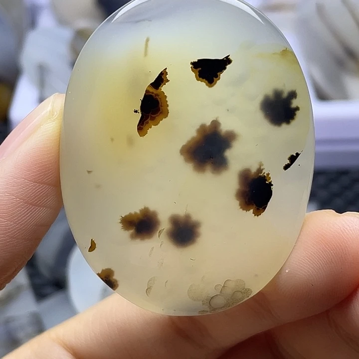 未镶嵌颈饰玛瑙/玉髓