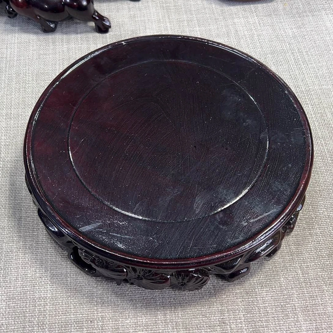 红木底座精雕工艺品