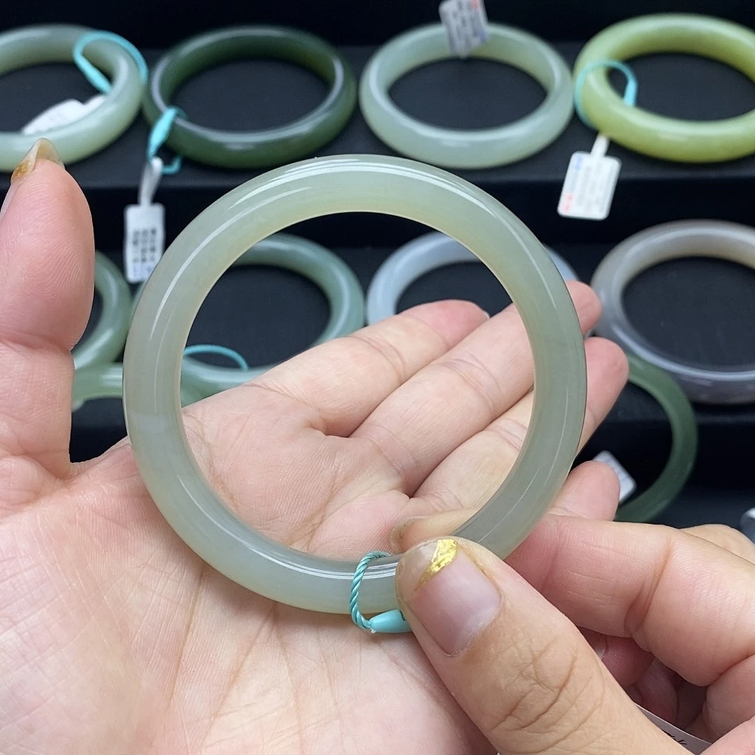 未镶嵌手镯和田玉54.55