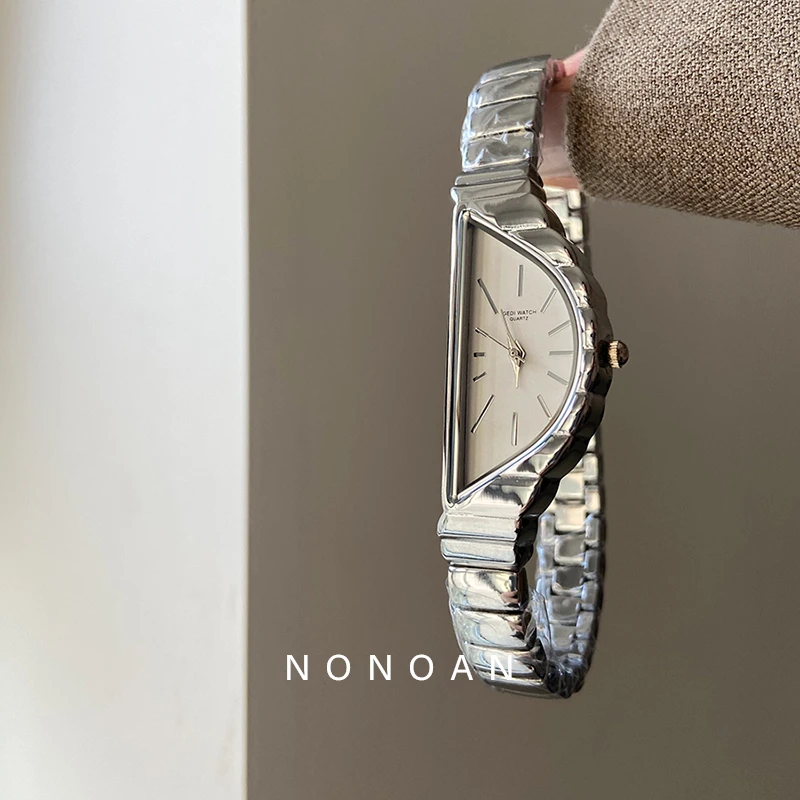 NONOAN 银色半月盘女士小众时尚潮流高级感石英饺子ins风手表416