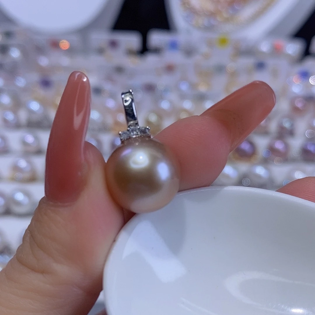 淡水珍珠合金颈饰