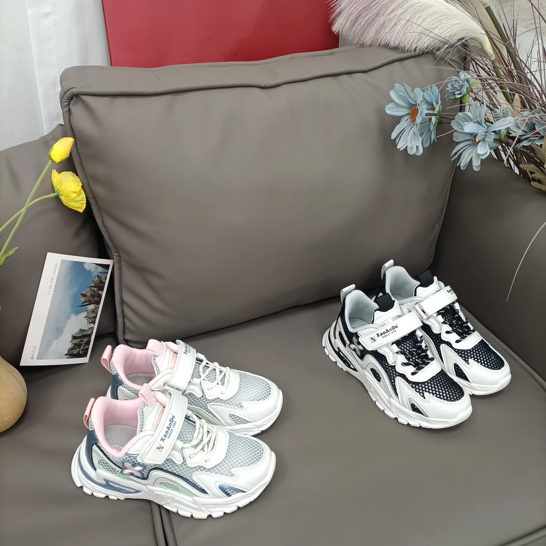 B区    A212儿童春秋新款舒适百搭透网运动鞋