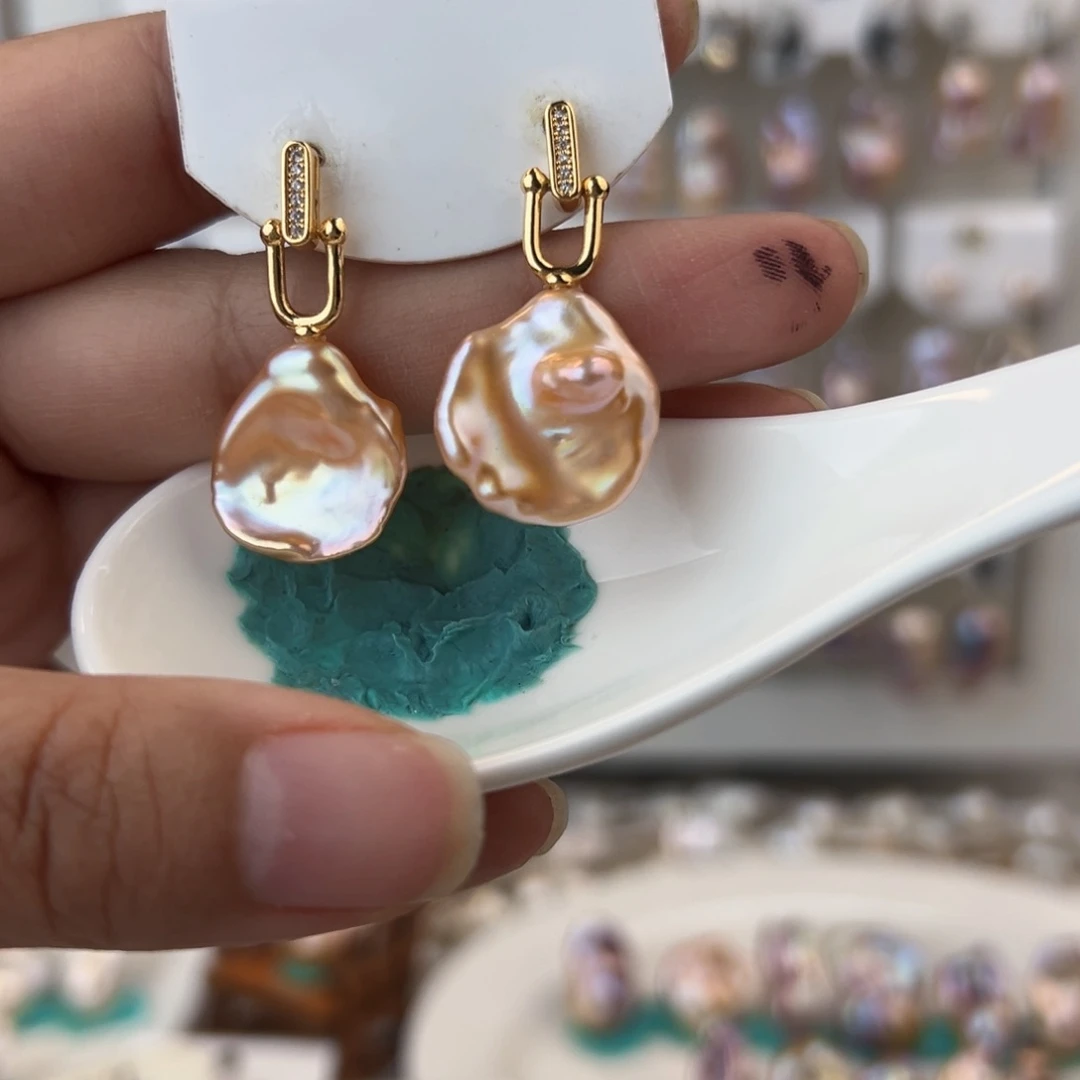 淡水珍珠耳饰未镶嵌