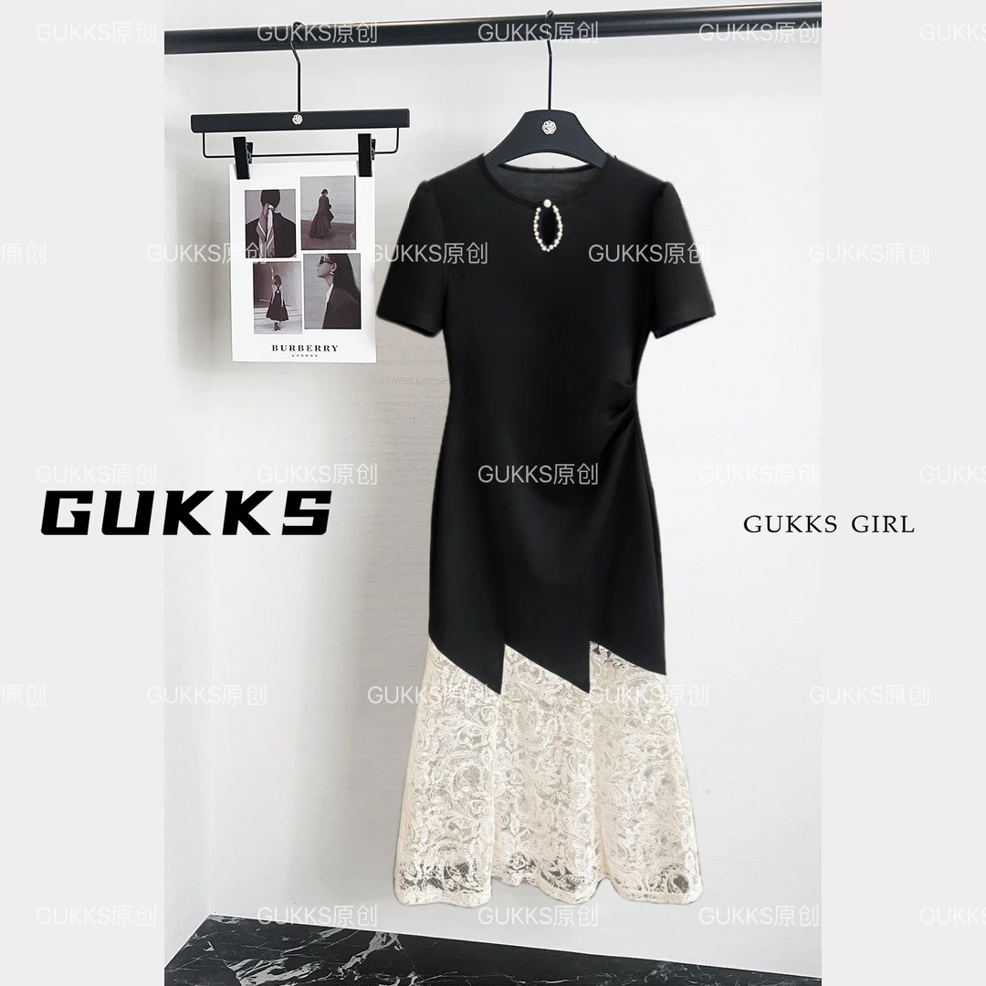 GUKKS/罗芬故事优雅拼接撞色圆领短袖连衣裙GK565