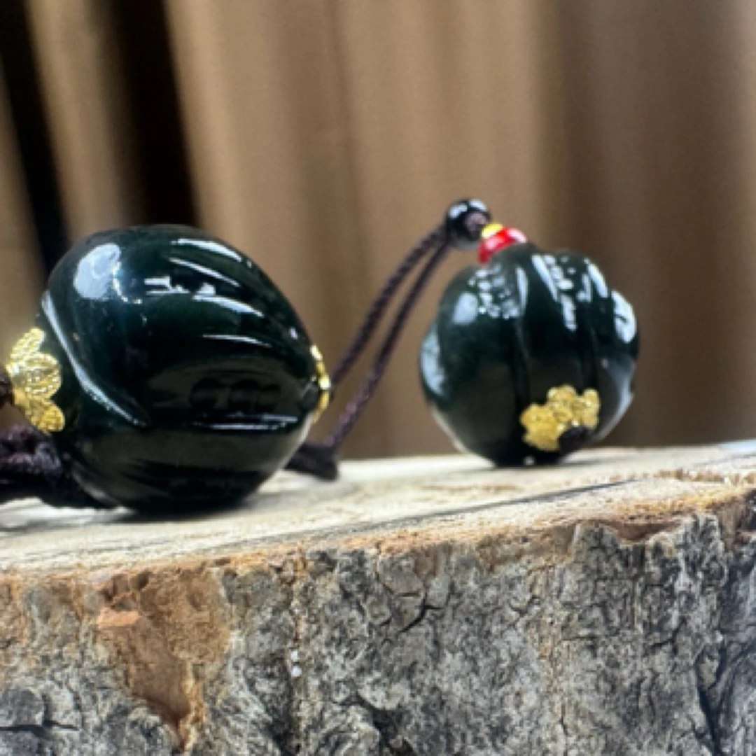 【集团宠粉】纯天然未镶嵌和田玉吊坠