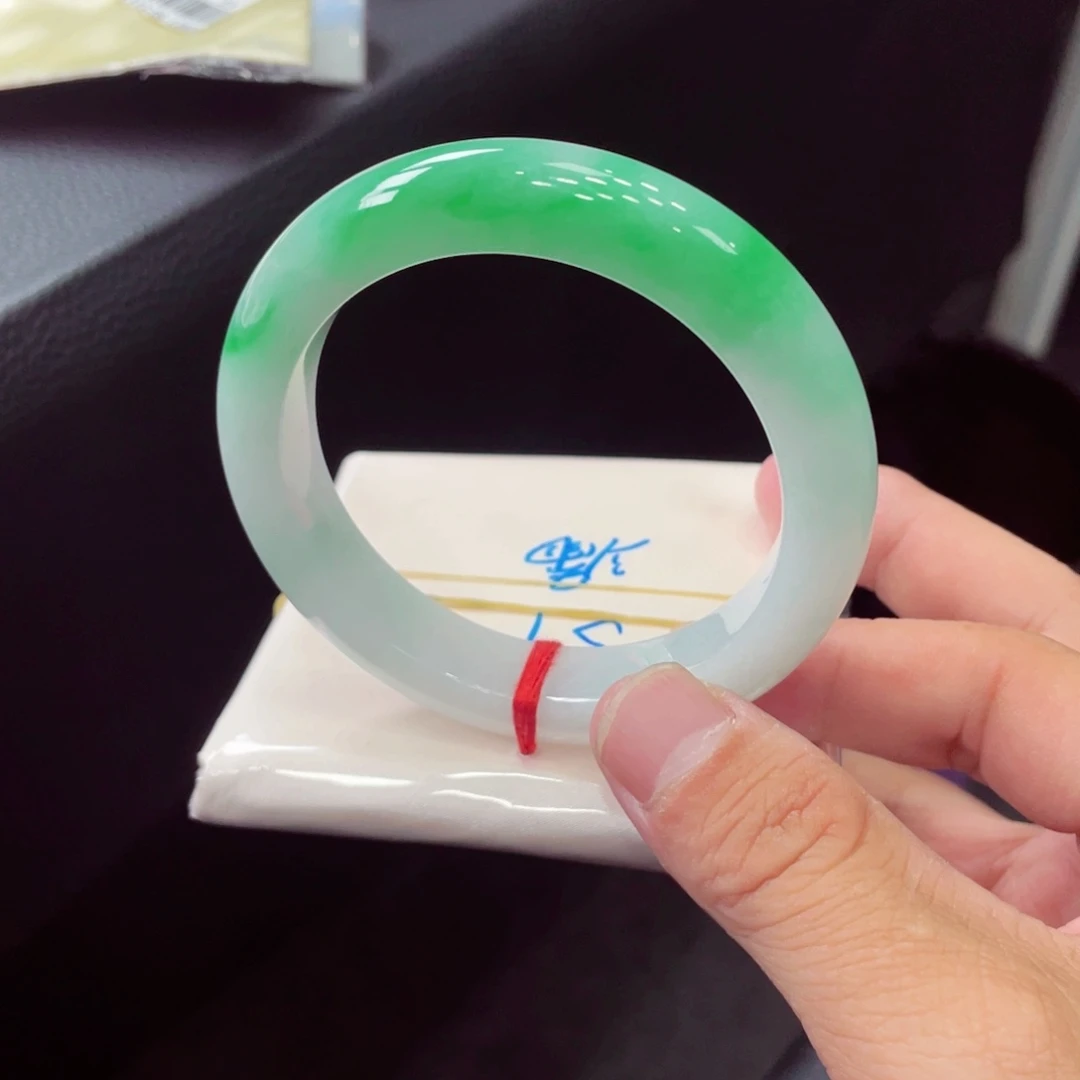 《***》翡翠未镶嵌手镯翡翠