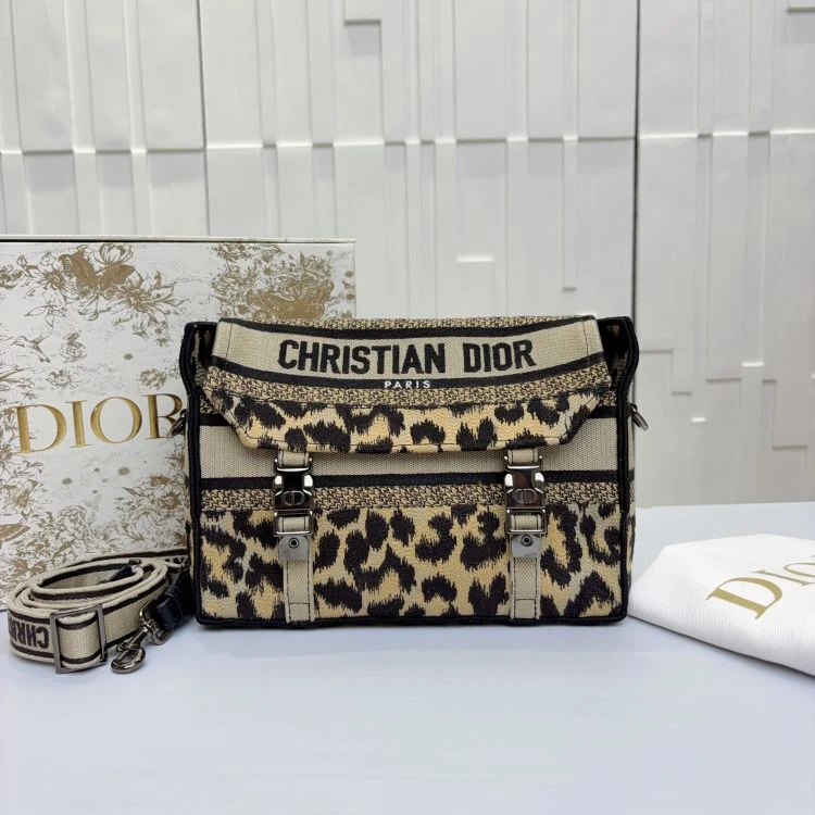 95新/迪奥/C13345454271/[PY1125B0025]