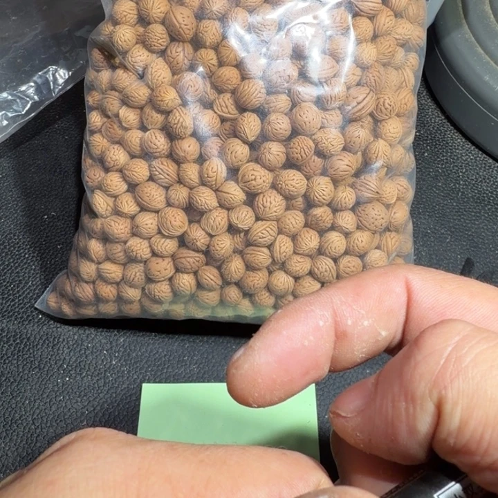 阿***玩桃核吊坠野生小核桃3
