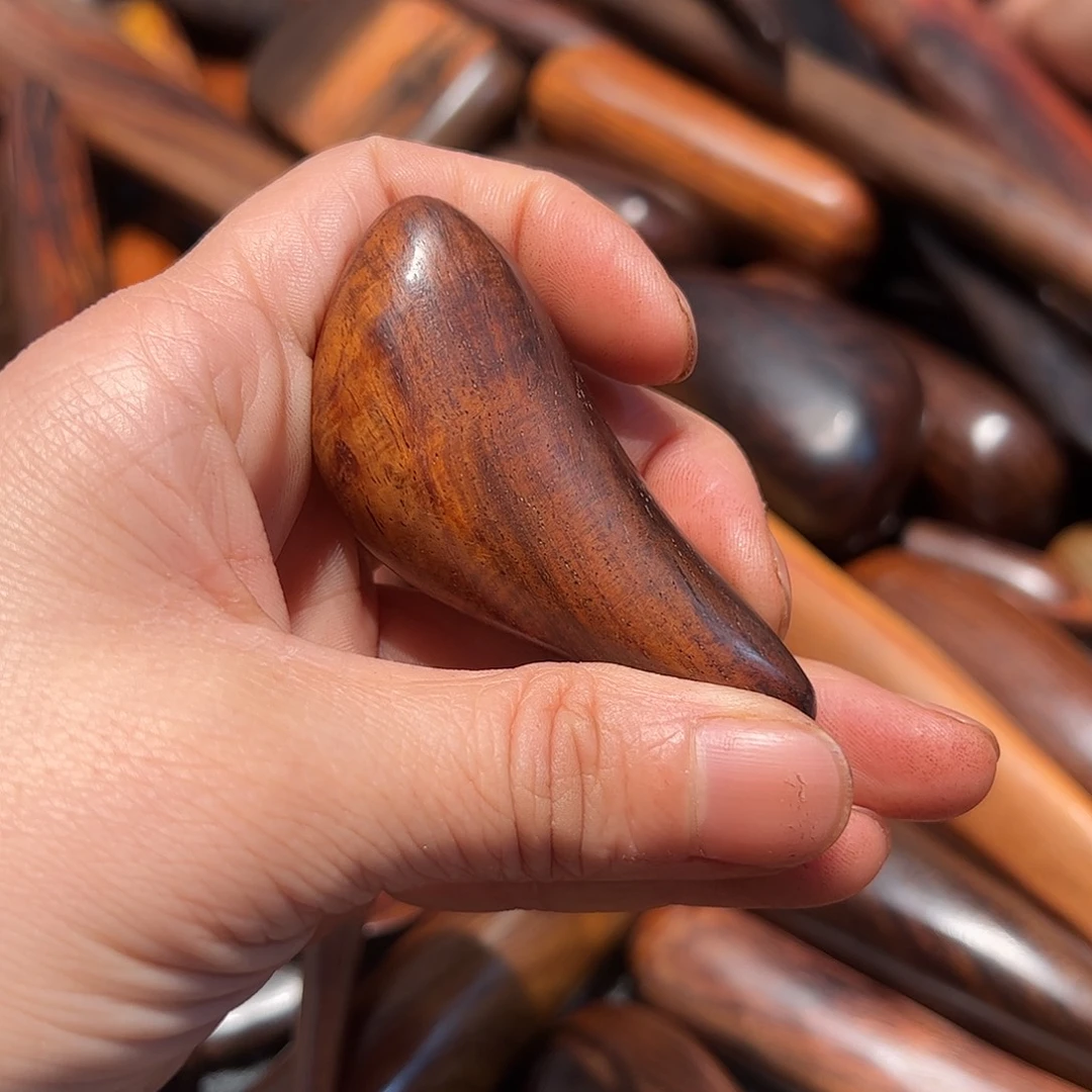 交趾黄檀（大红酸枝）爱*者