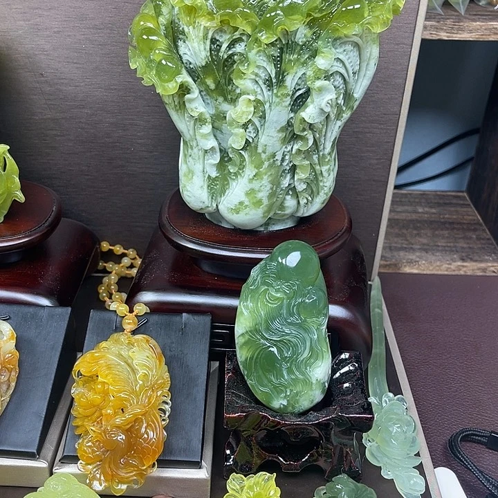 蛇纹石玉未镶嵌颈饰c**m