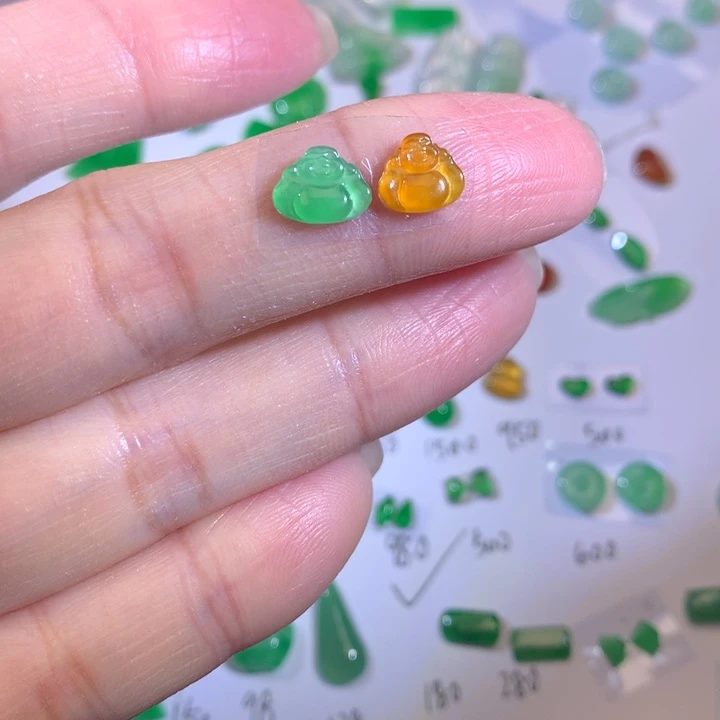 翡翠未镶嵌套链佛