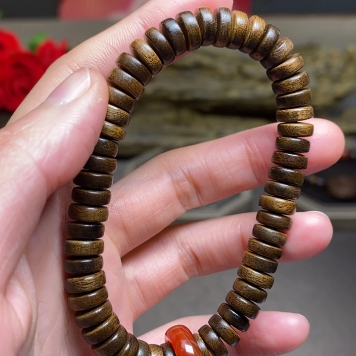 沉香木手串越南芽庄紫棋雷击片片珠随型