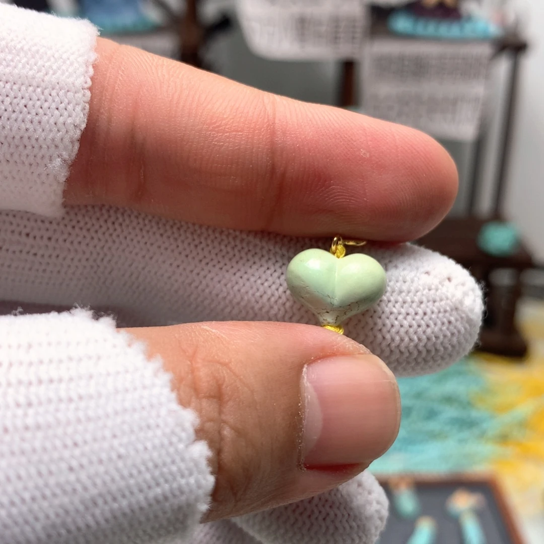 绿松石未镶嵌挂件