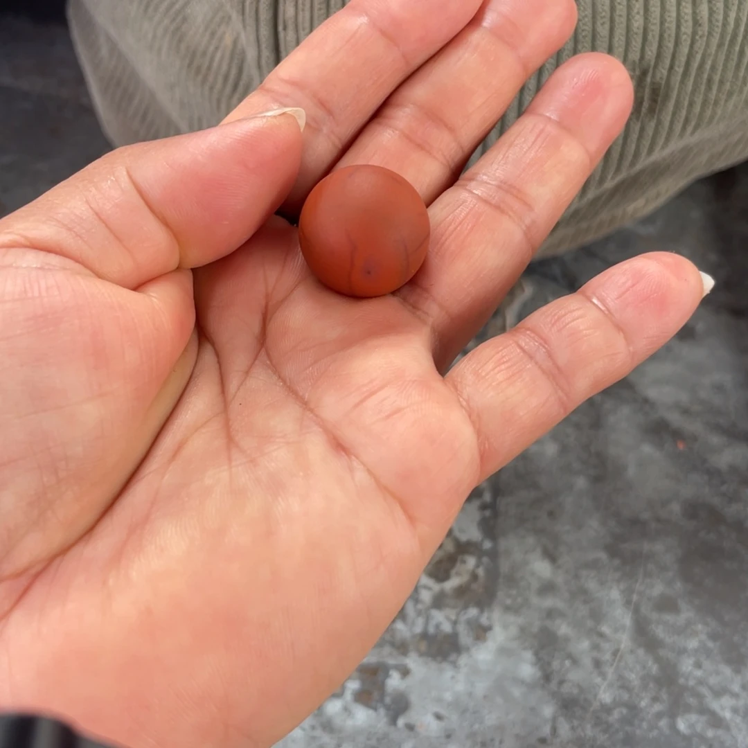 南红玛瑙珠子未镶嵌