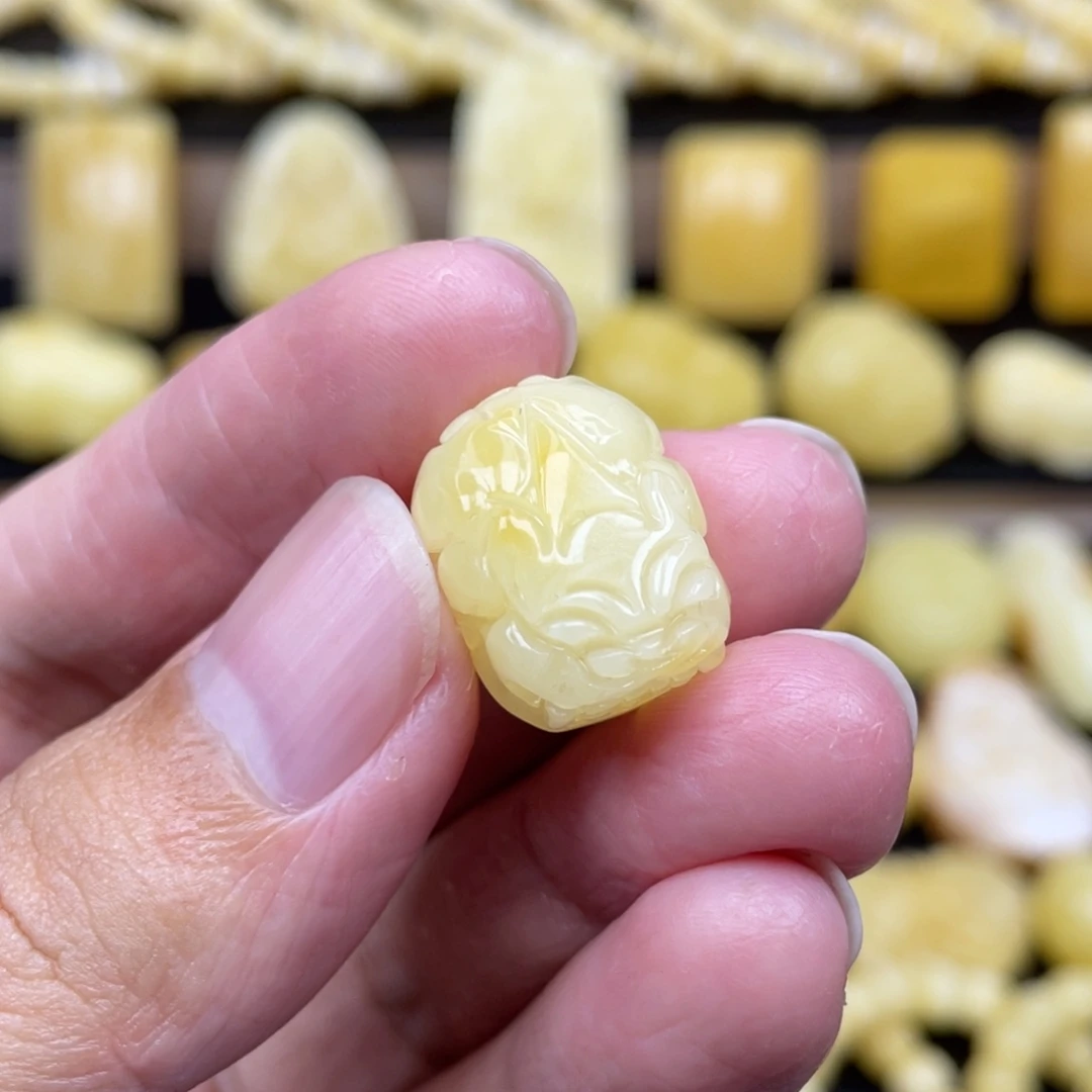 琥珀未镶嵌裸石琥珀蜜蜡