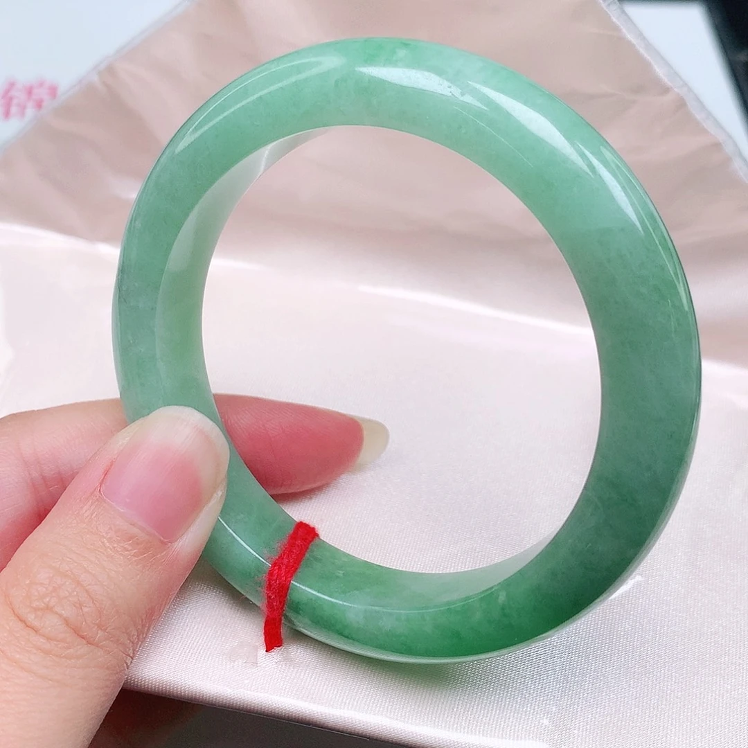 翡翠未镶嵌手镯56圈0118