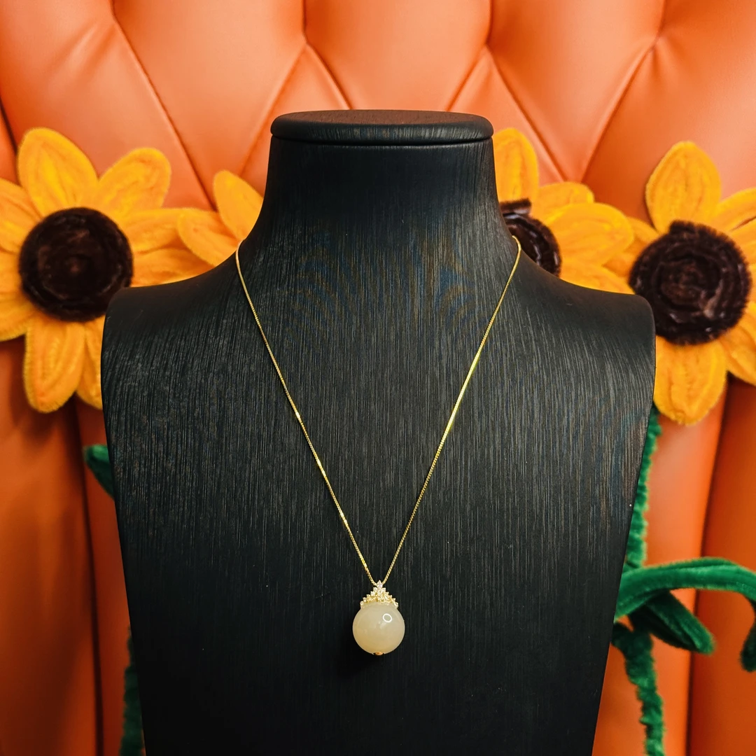 壹屿珠宝 660055   和田玉典藏吊坠  颈饰