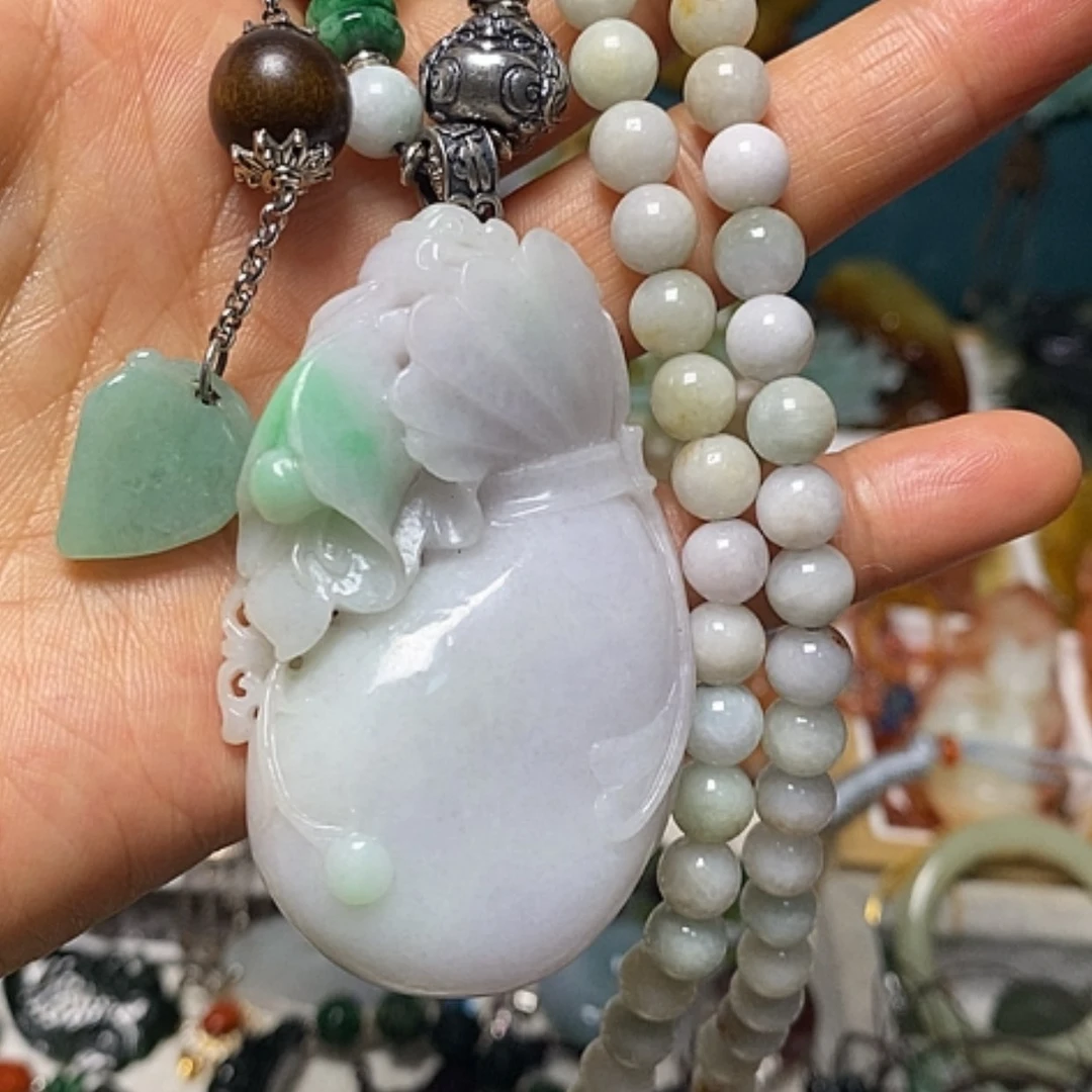 【闪购商品】翡翠未镶嵌吊坠(赠链)