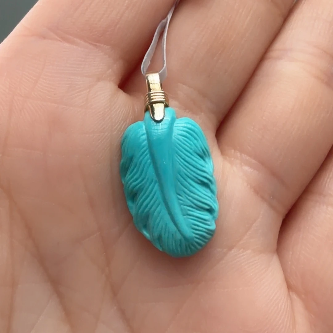 绿松石未镶嵌颈饰