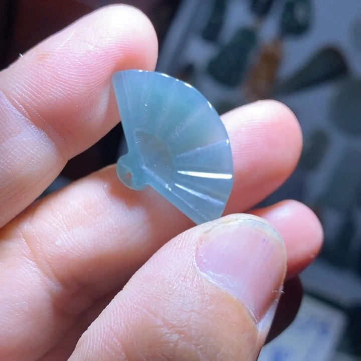 翡翠颈饰未镶嵌好